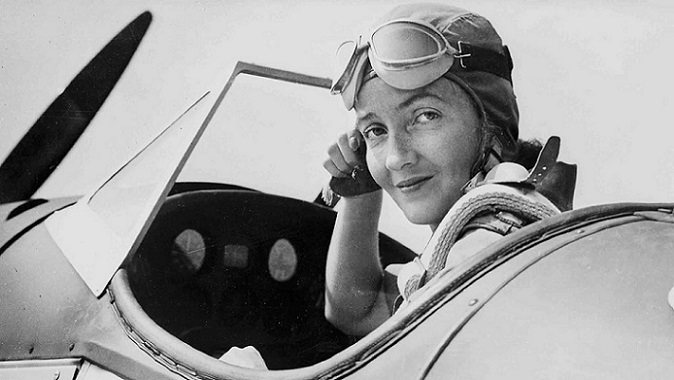 Ненси Лав.jpg