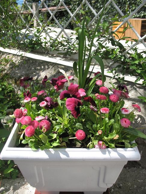 Переносная клумбочка