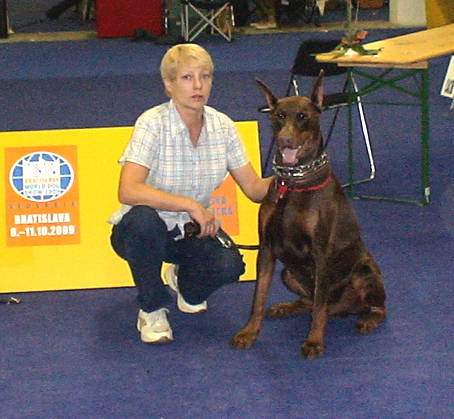 наши соседи-товарищи - Ира с Эшли (после выступления)