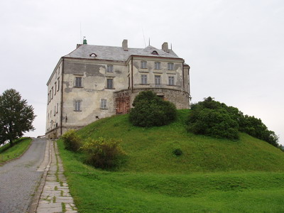 Олеський замок